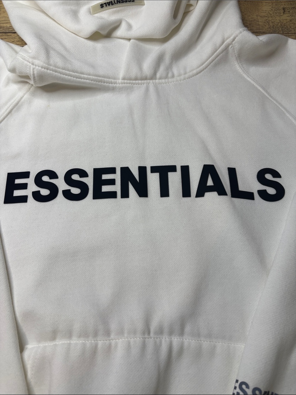 Men’s Essentials  Fear of God Oversized White Hoodie with Black Logo Size Small - Picture 3 of 9